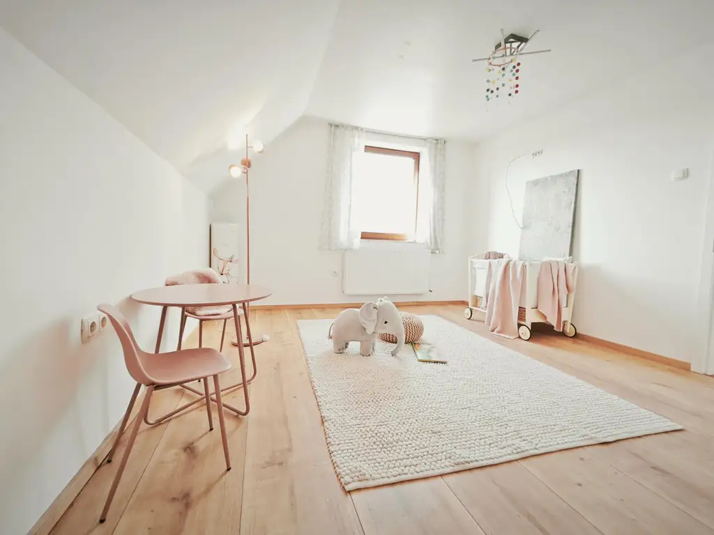 Hübsches Einfamilienhaus mit 4 Zimmer, Garten, Balkon und Parkplatz in Graz Wetzelsdorf