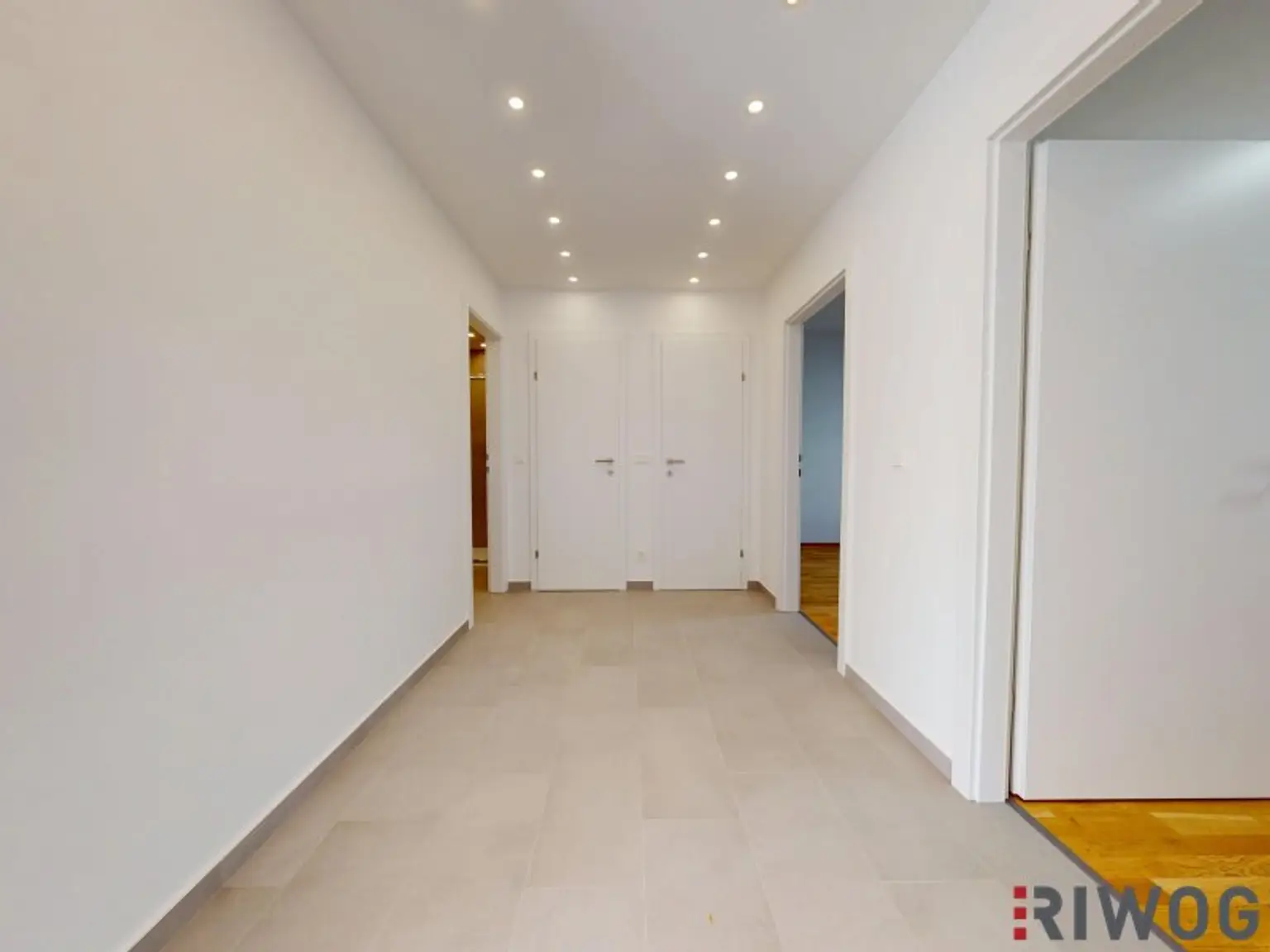 ERSTBEZUG nach Sanierung I Großzügige 3 Zimmer Wohnung in Alte Donau Nähe I Tischler Einbauküche inkl. Siemensgeräte I Gratis Miele Waschtrockner bei Kauf bis 31.12.25