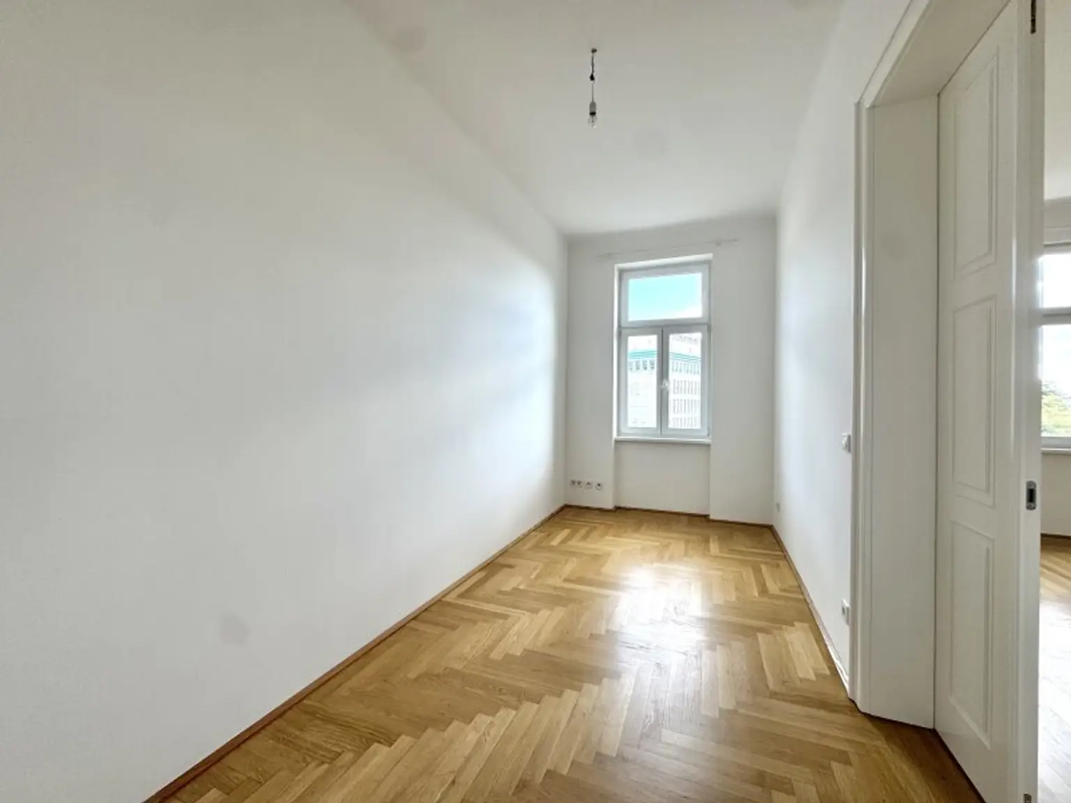 Sanierter Altbautraum mit großzügiger hofseitiger Loggia  -  Stilaltbau am Rennweg - S-Bahn St. Marx ums Eck