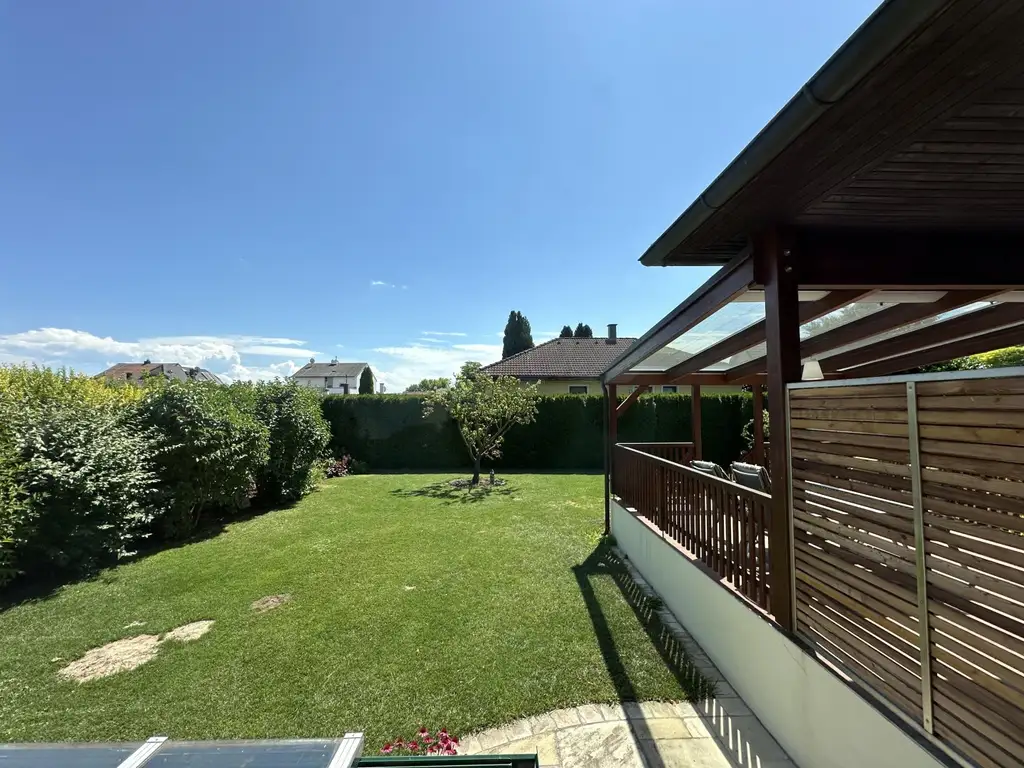 "Gepflegtes Einfamilienhaus mit Garten-Oase"