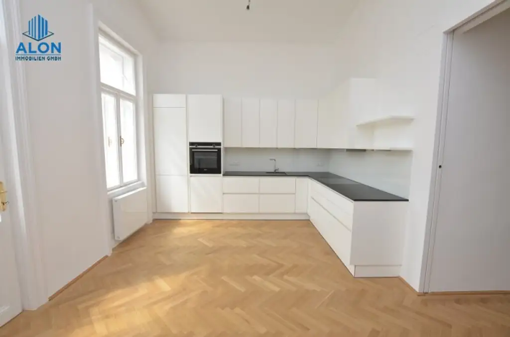 Erstklassige 4-Zimmer-Wohnung mit 2 Balkone | 2 Bäder | Klimaanlage | Arenbergpark