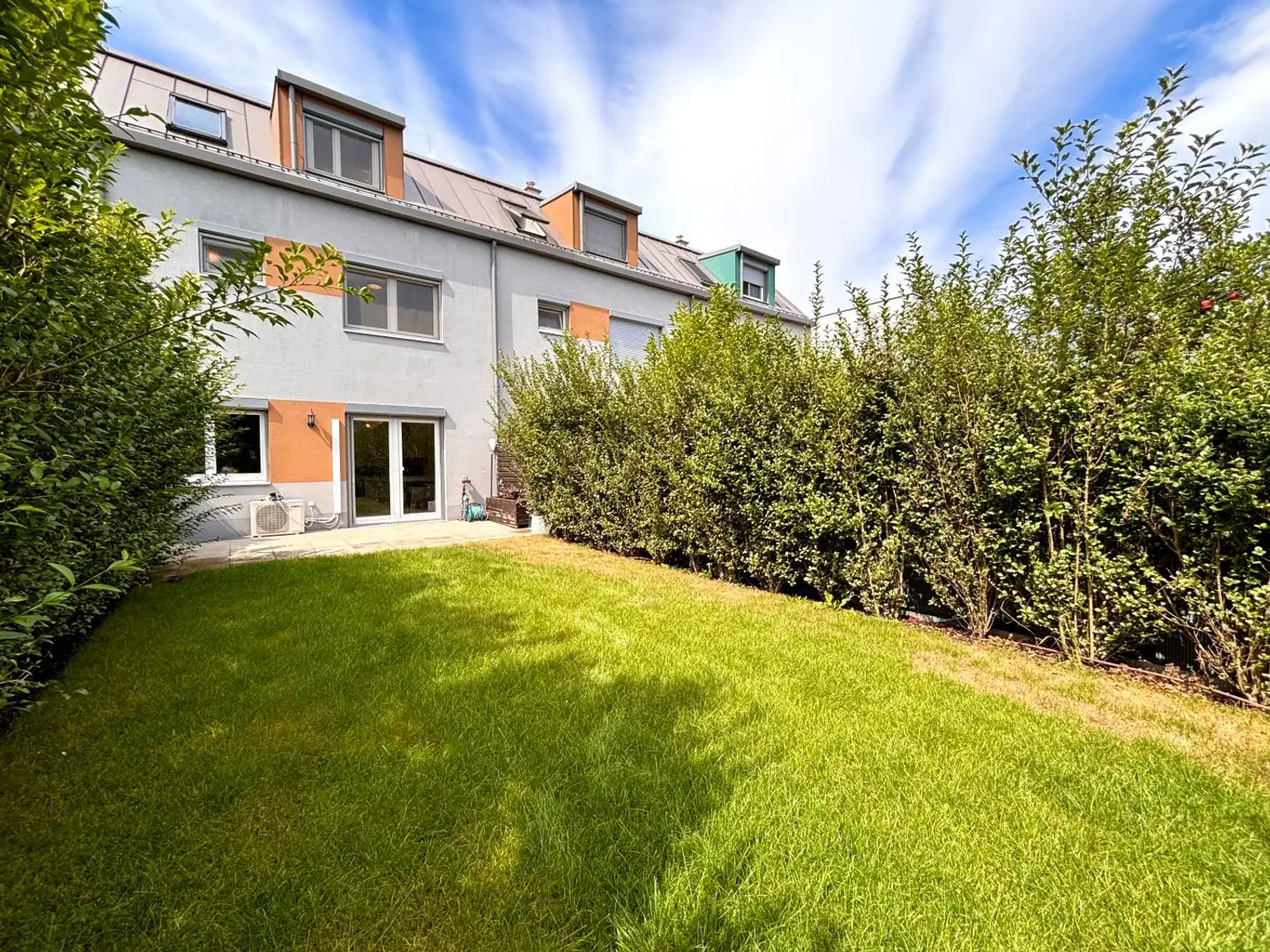 Modernes Reihenhaus mit Garten in 1220 Wien Essling