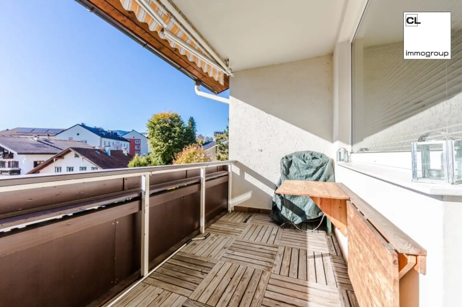 Sonnenbalkon mit Markise