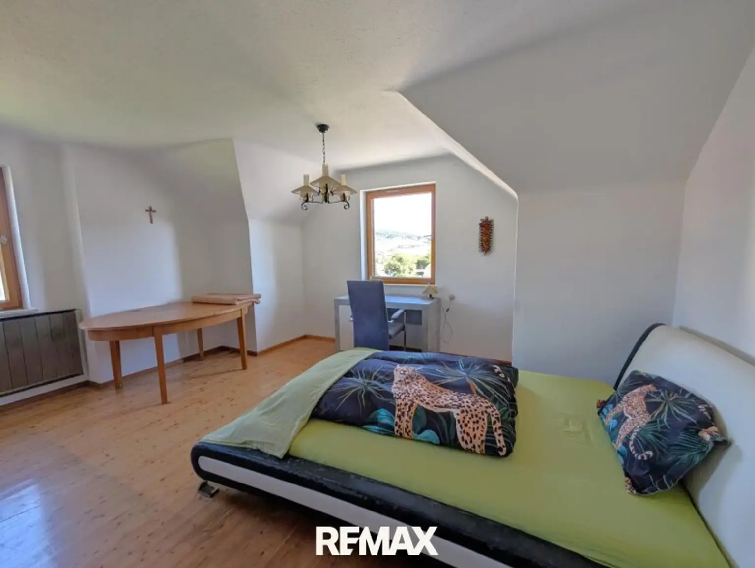 Zimmer 1 OG