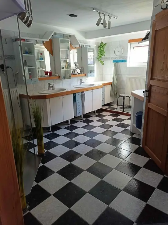 Renoviertes Wohnhaus mit großen Wohnräumen in Tragöss - Nahe Grüner See - zu kaufen !