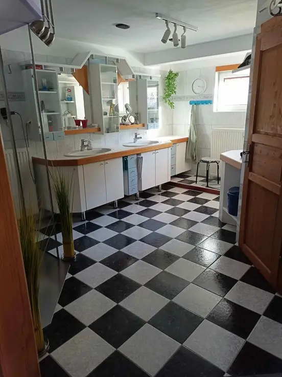 Renoviertes Wohnhaus mit großen Wohnräumen in Tragöss - Nahe Grüner See - zu kaufen !