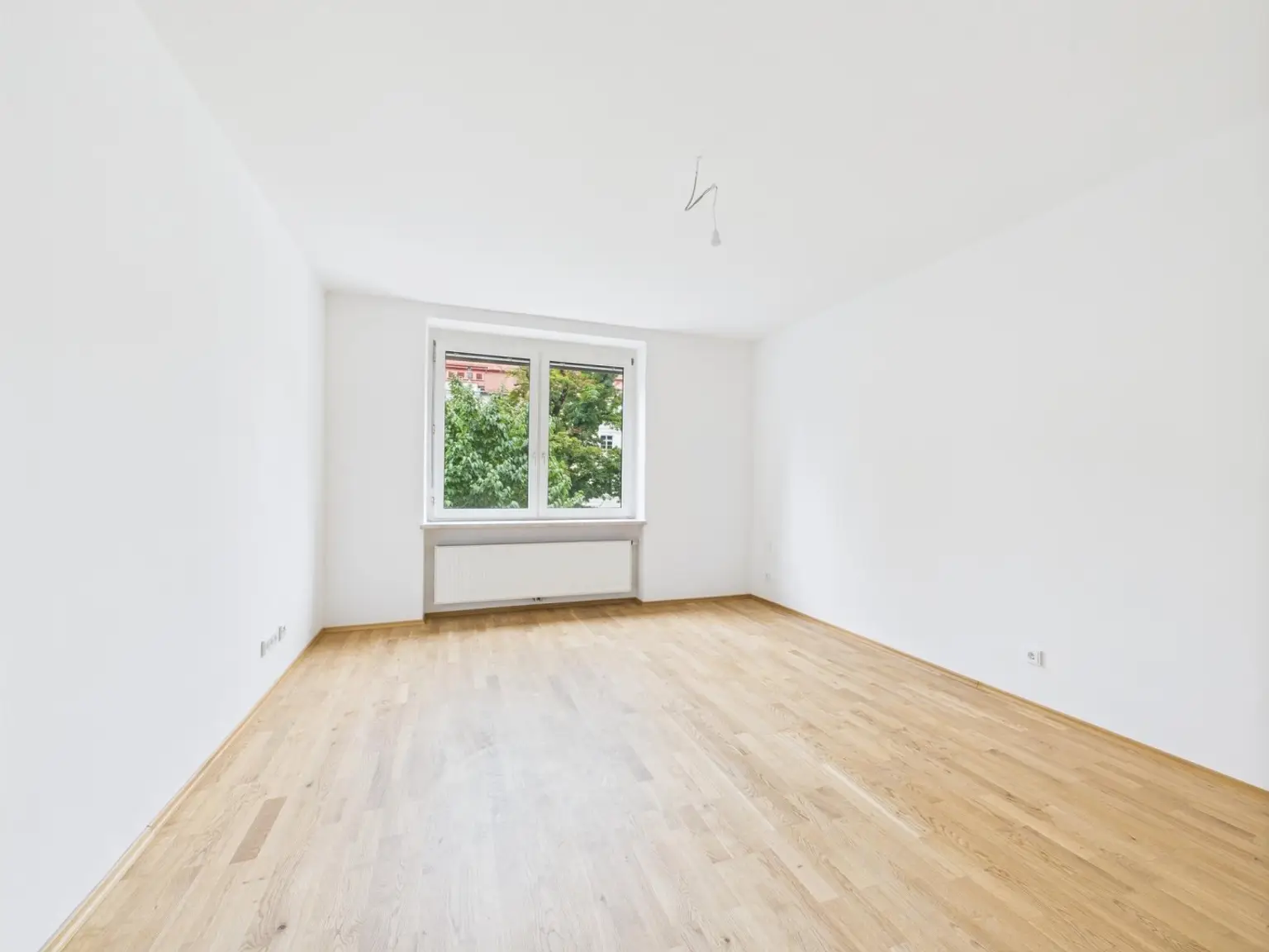 Linz/Stadt: TOP-MIETWOHNUNG ca. 116,7 m²  + BALKON nähe Promenade/Landestheater