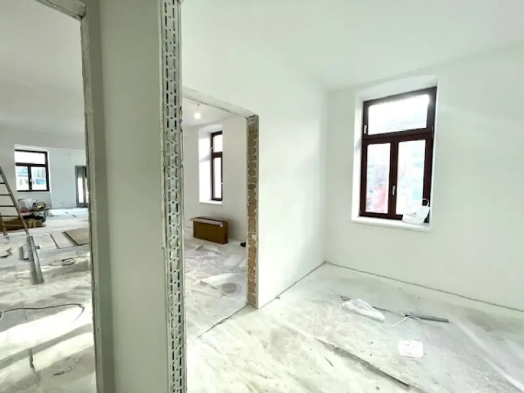 EXZELLENTE ORDINATION-PRAXIS-BÜRO-ATELIER - Nähe Wiener Stadthalle - 1150 WIEN-Bestlage!