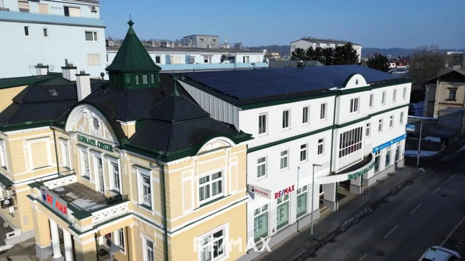 Vorderseite Gebäude