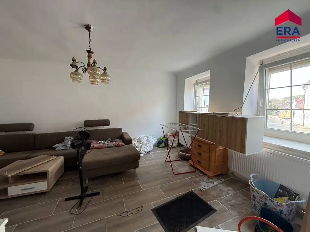 NEU: Einfamilienhaus mit 909 m² Grundstück – ideal für Handwerker und Selbermacher