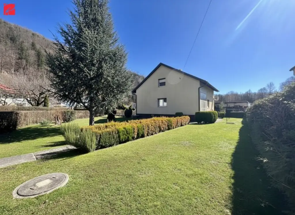 Idyllisches Einfamilienhaus inkl. zwei Carports!