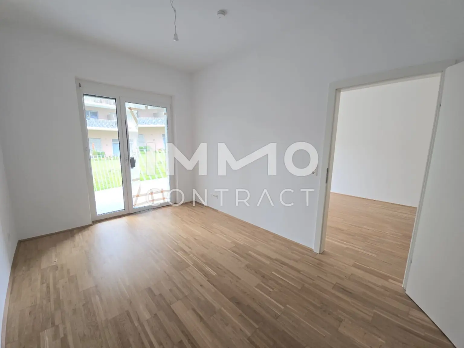 STRASSGANGER Straße 380c : Neuwertige 2 Zimmer- Wohnung mit großem Balkon - Straßganger Straße 380 c - Top 01c
