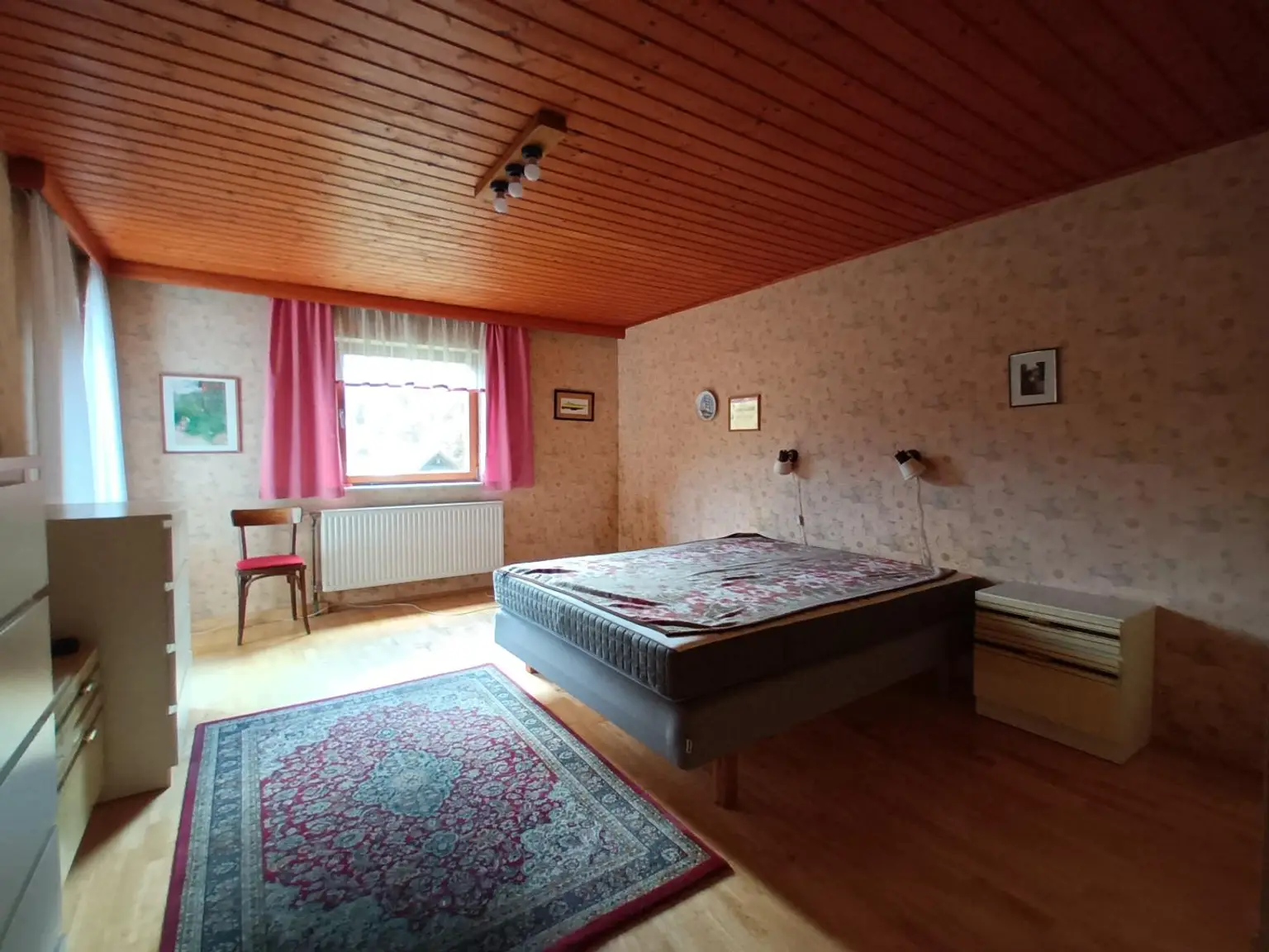 Solides Wohnhaus mit Potenzial in ruhiger Waldrandlage