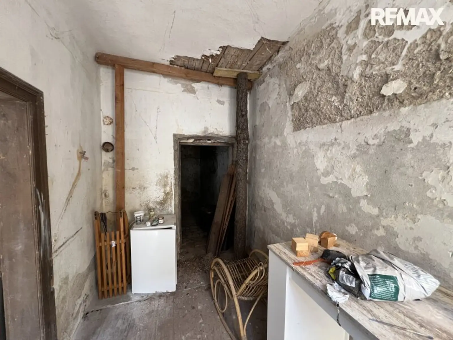 Schlossblick! Charmantes Einfamilienhaus in Gloggnitz am Silbersberg!!