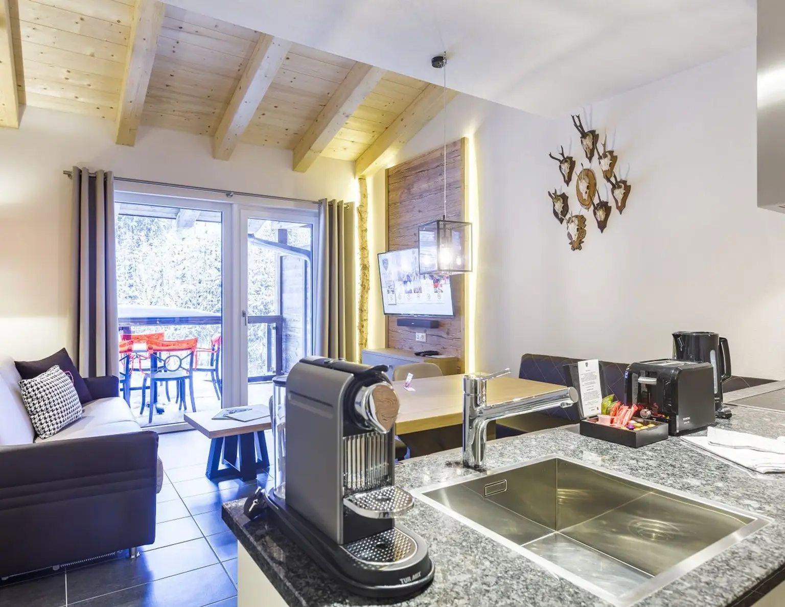 Avenida Mountain Lodges Saalbach | Gemütliches Apartment in idealer "Sportdestination"/Top 203