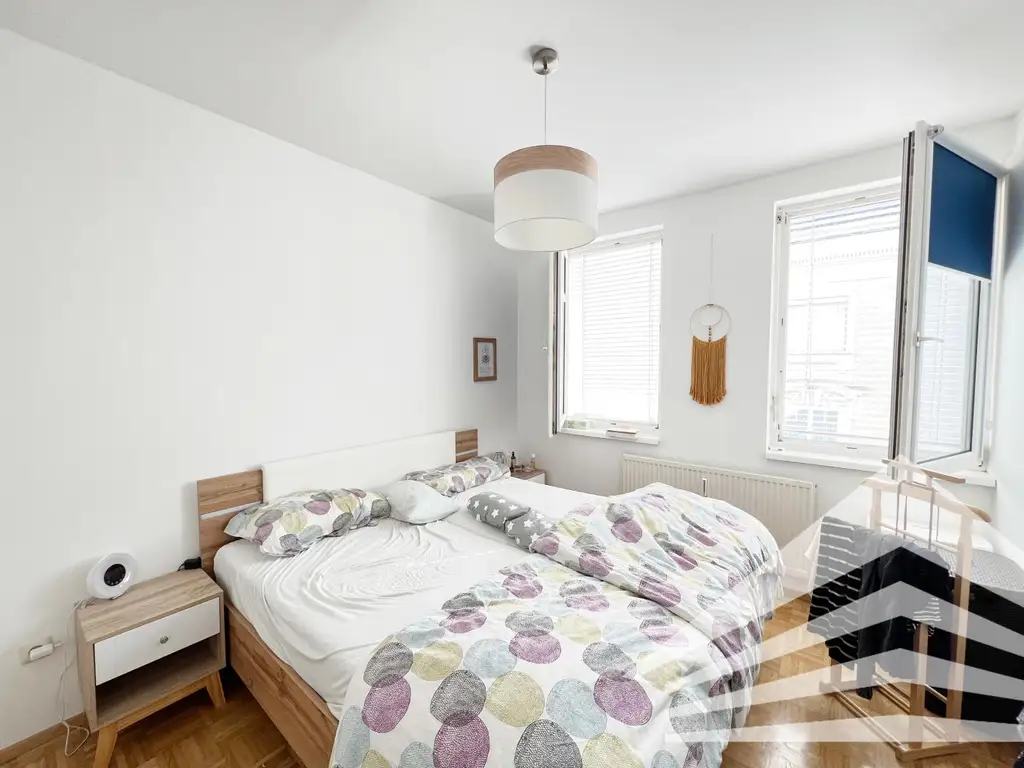 Gut aufgeteilte 3-Zimmer Wohnung mit Innenhof-Loggia und Küche!