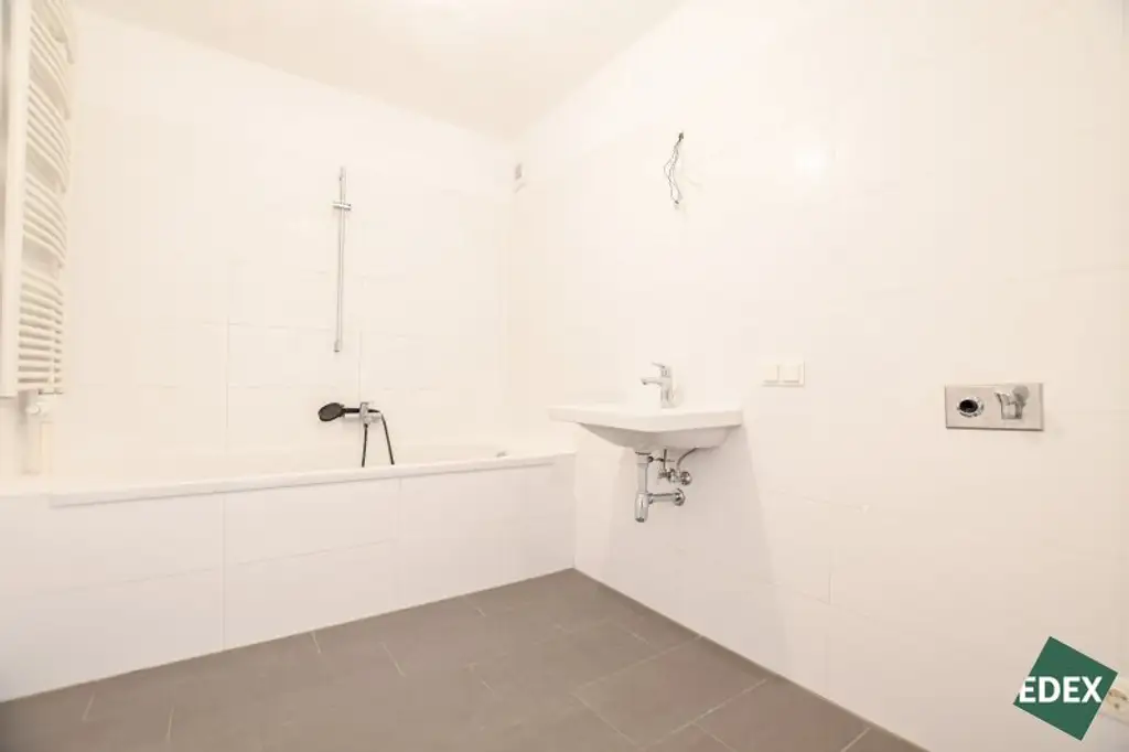 Familienfreundliche 4-Zimmer-Wohnung nahe 29A Bushaltestelle