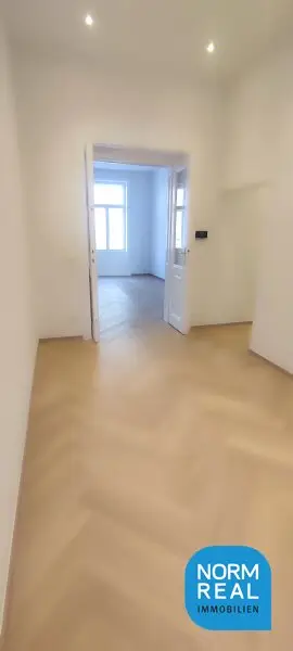ERSTBEZUG Balkonwohnung