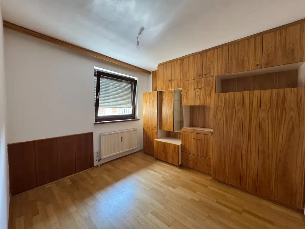 Zentrale & ruhige 2-Zimmer-Wohnung mit verglastem Balkon