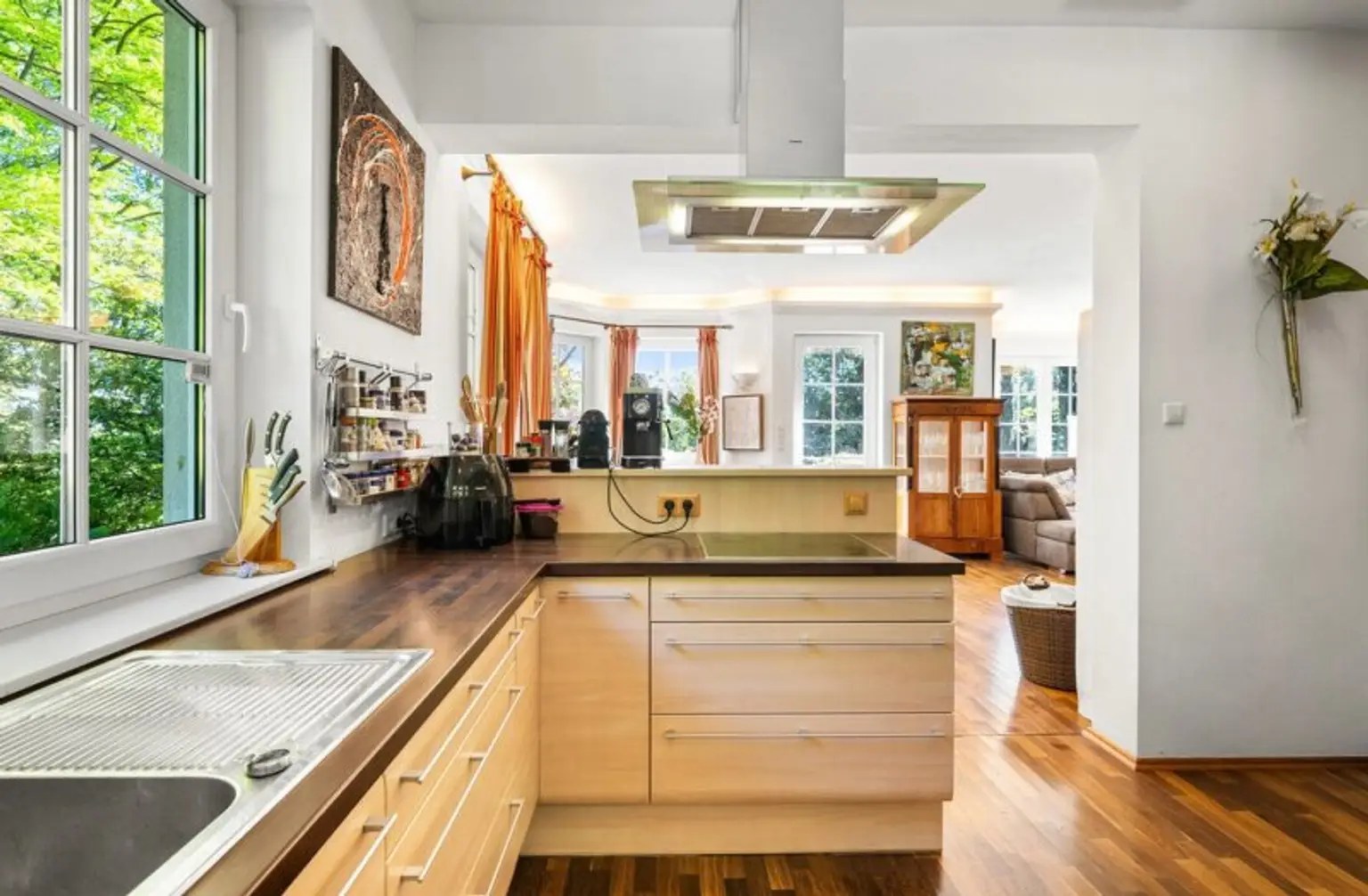 Wunderschöne Villa mit Pool und weitläufigem Grundstück, Nähe Pressbaum