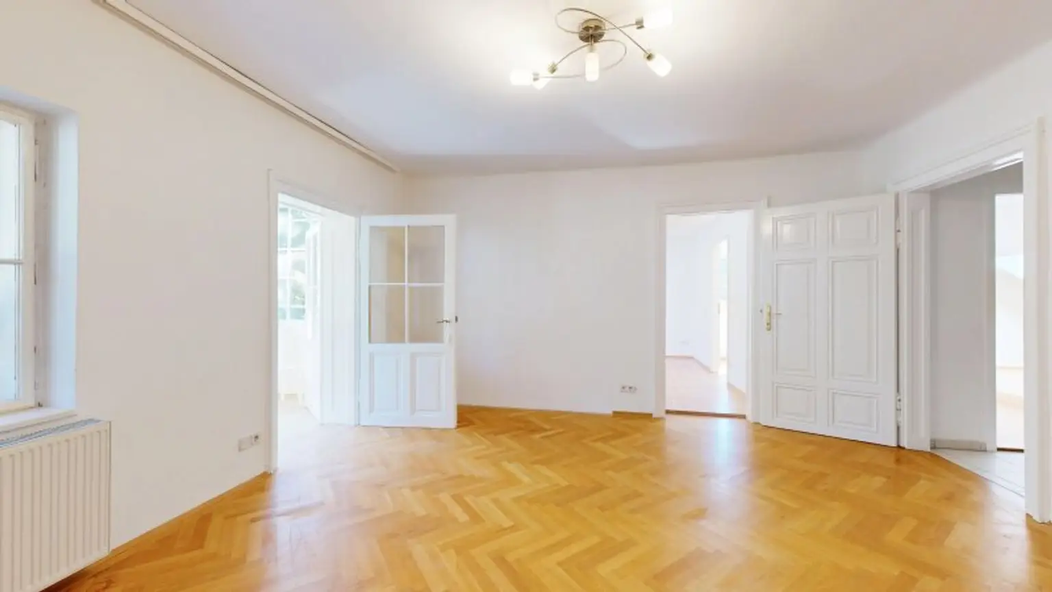 Gemütliche Dachgeschoss-Wohnung | Veranda | Grünlage | gute Verkehrsanbindung