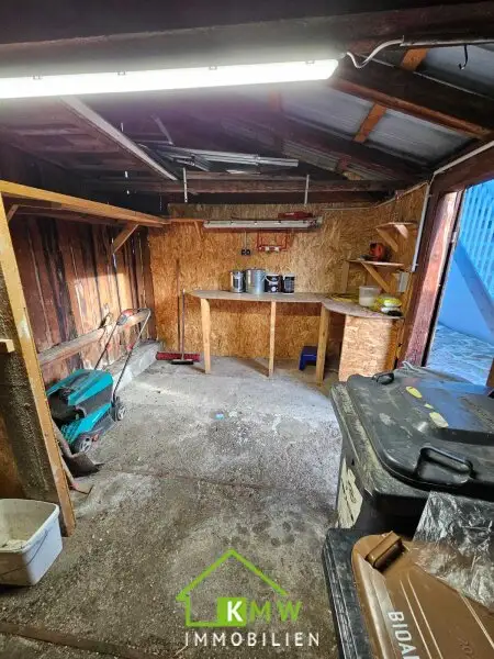 Saniertes, kleines Haus in guter Lage