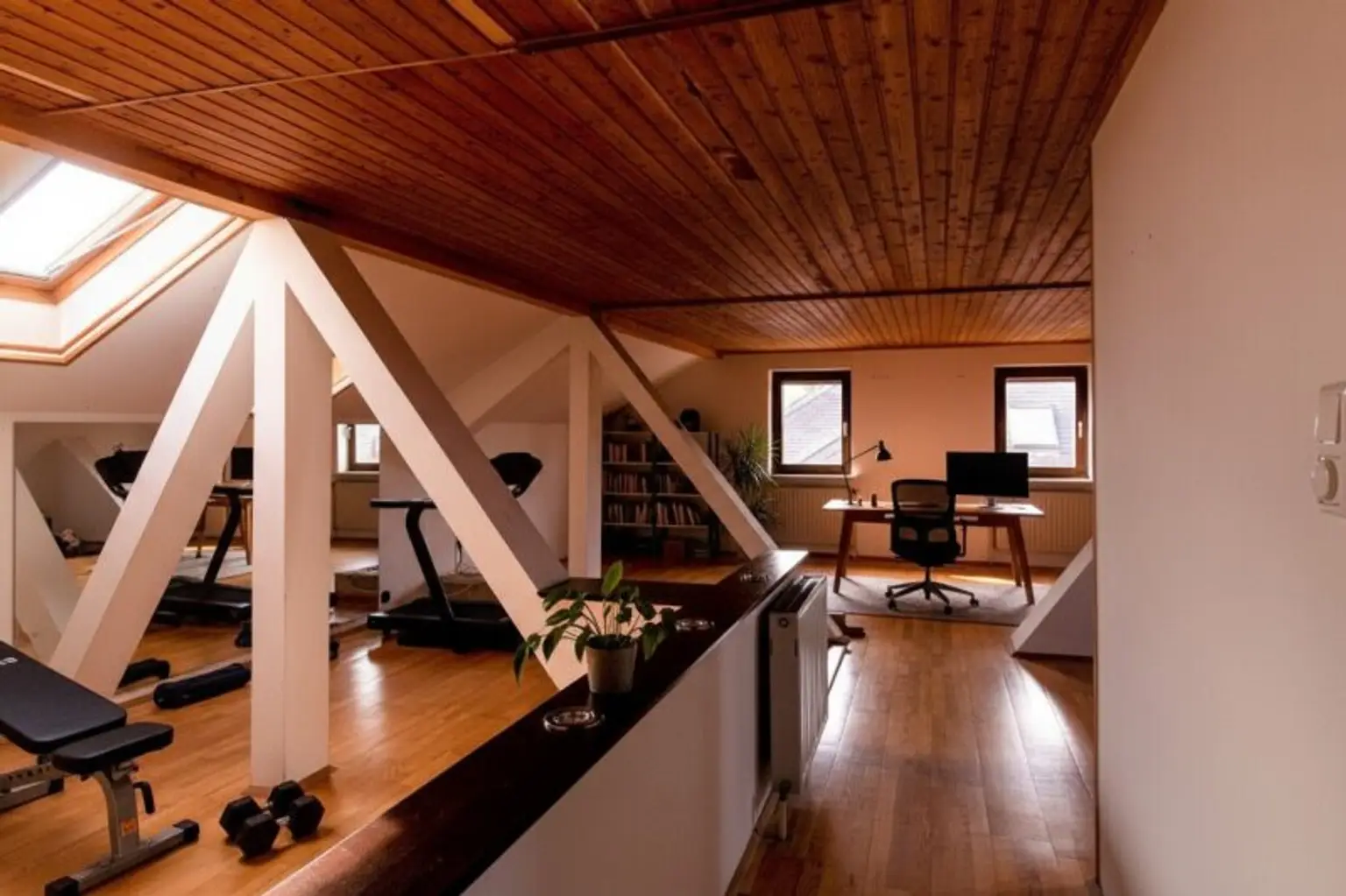 Dachbodenausbau: KI generierte Einrichtung