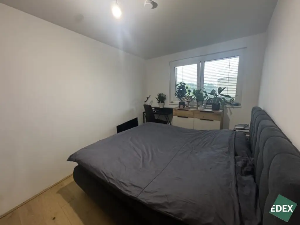 Ab Oktober: Schöne 2-Zimmer-Wohnung mit Balkon direkt bei der U3