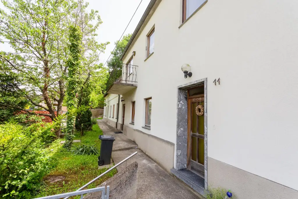 Großzügiges Wohnhaus mit Potential