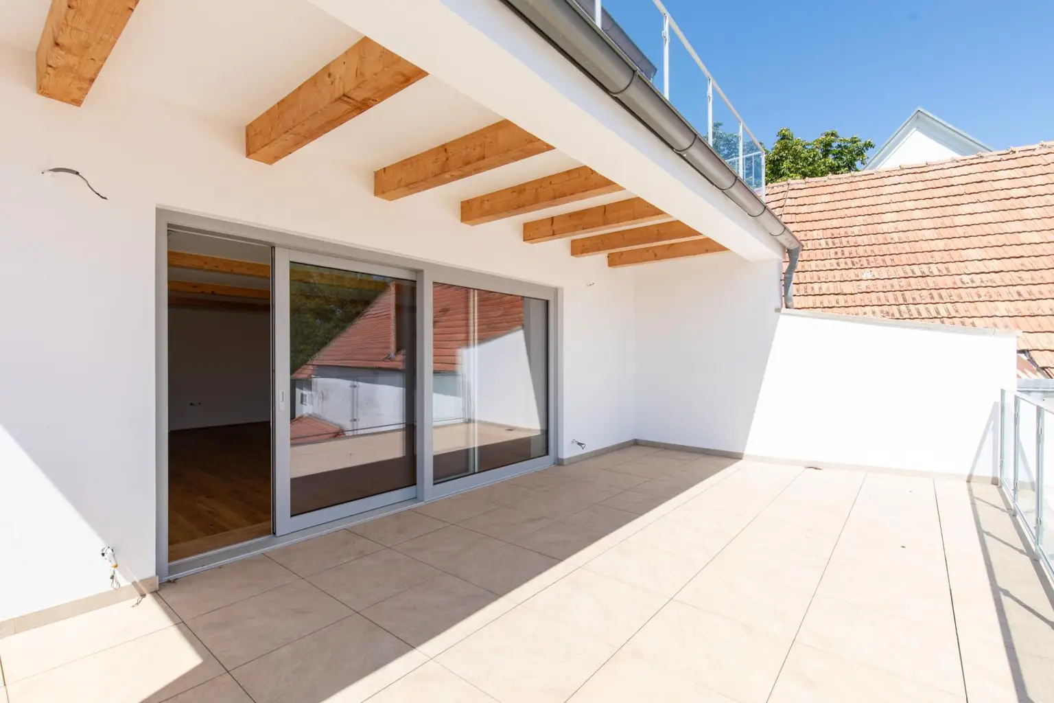 Ankommen & Aufatmen – Modern Wohnen mit Terrasse