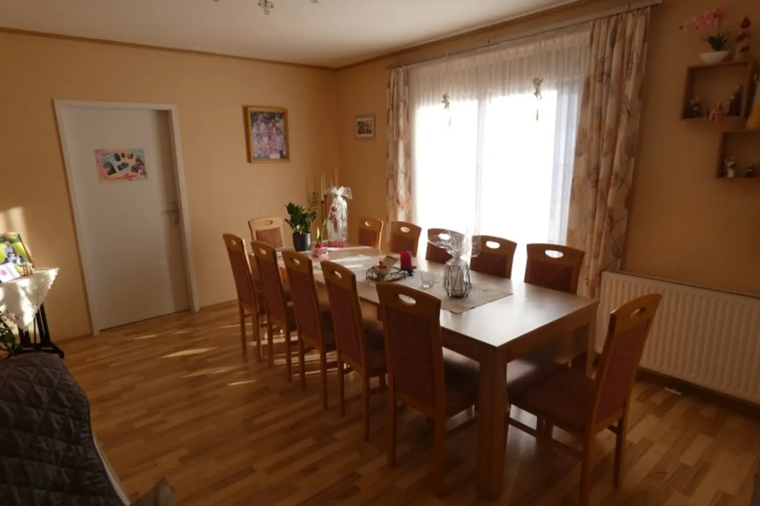 TOP GEPFLEGTES WOHNHAUS MIT GARTEN NATURNAH