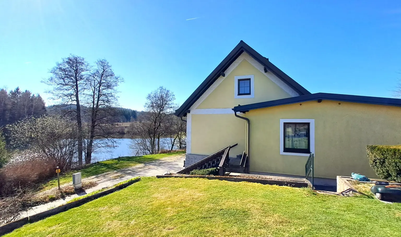 Haus mit Seeblick