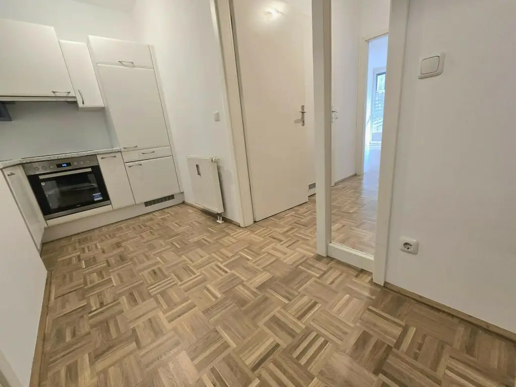 Entzückende Gartenwohnung mit Garagenplatz!