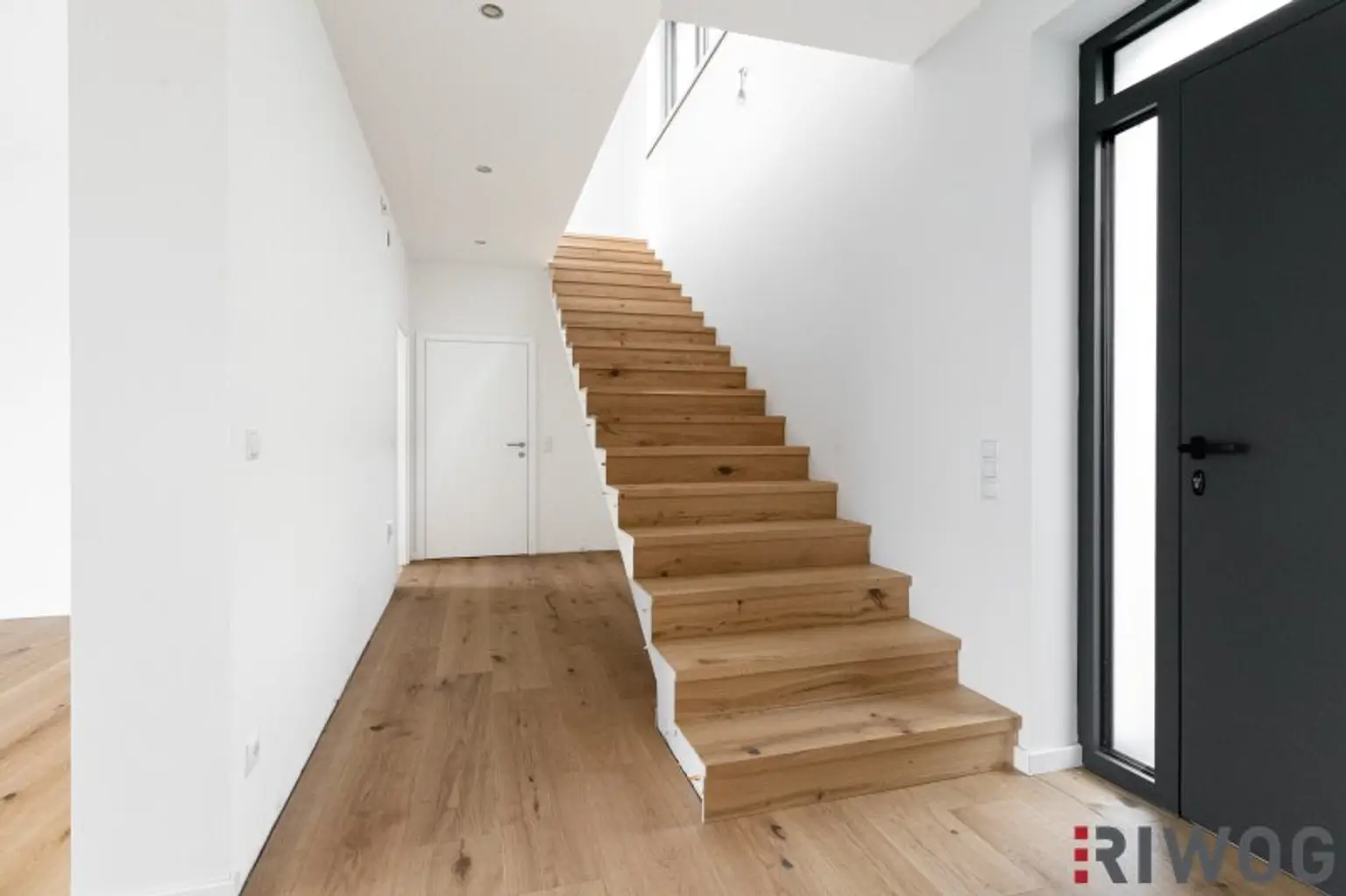 ERSTBEZUG | 5 Zimmer | Exklusive Doppelhaushälfte  | ca. 104 m² Garten | Luftwärmepumpe | KFZ-Stellplatz | 5 Minuten ins Zentrum Perchtoldsdorf