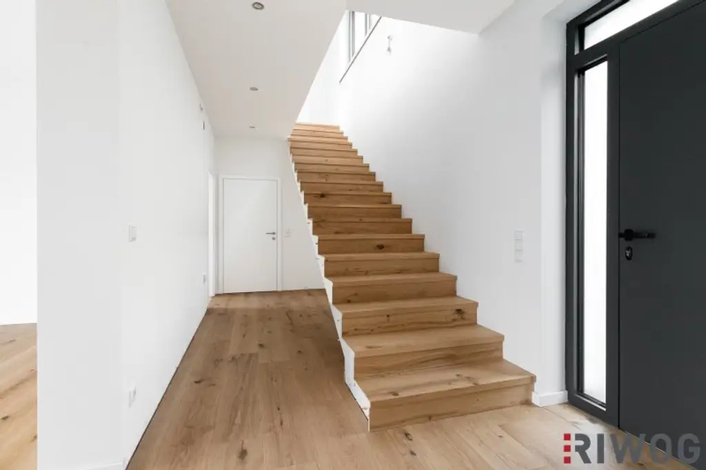 ERSTBEZUG | 5 Zimmer | Exklusive Doppelhaushälfte  | ca. 104 m² Garten | Luftwärmepumpe | KFZ-Stellplatz | 5 Minuten ins Zentrum Perchtoldsdorf