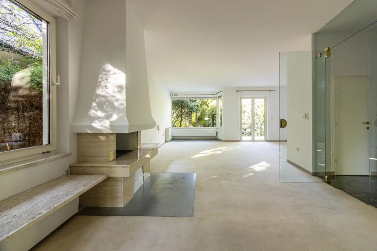 Familienheim mit Privatsphäre - Elegantes Wohnen in Harmonie mit der Natur