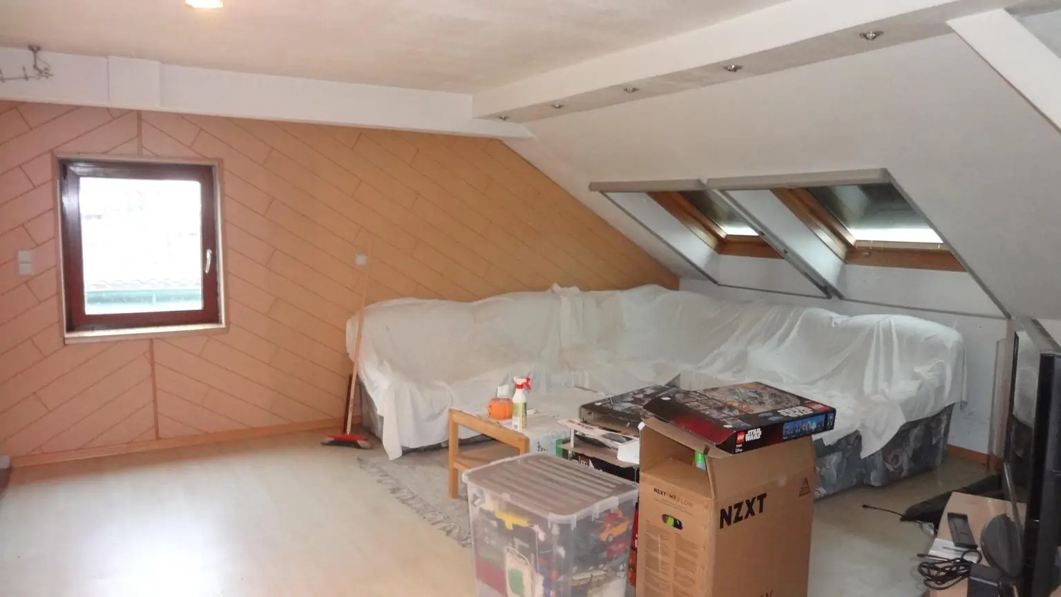 Großzügiges Einfamilienhaus mit großem Grundstück