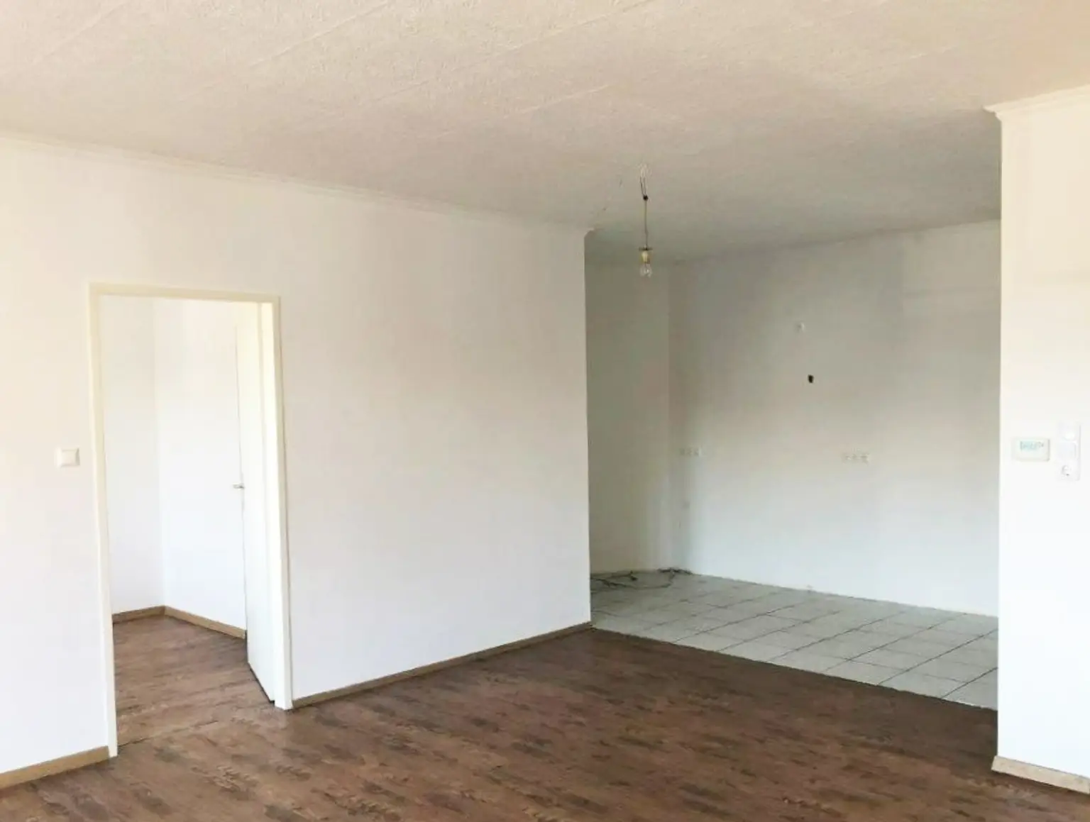[06729] Ihr neues Zuhause in Felixdorf: Helle Wohnung mit Balkon und zentraler Lage!
