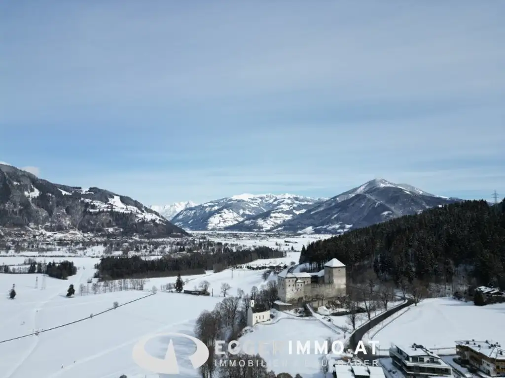 Living and Renting in the Heart of Kaprun – Exclusive Multi-Family House with Separate Apartment