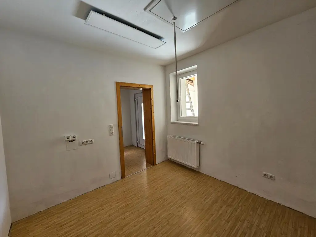 Haus mit Geschäftslokal