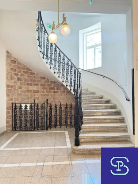 Moderne 68m² DG-Wohnung mit Einbauküche Nähe Pilgramgasse - 1050 Wien
