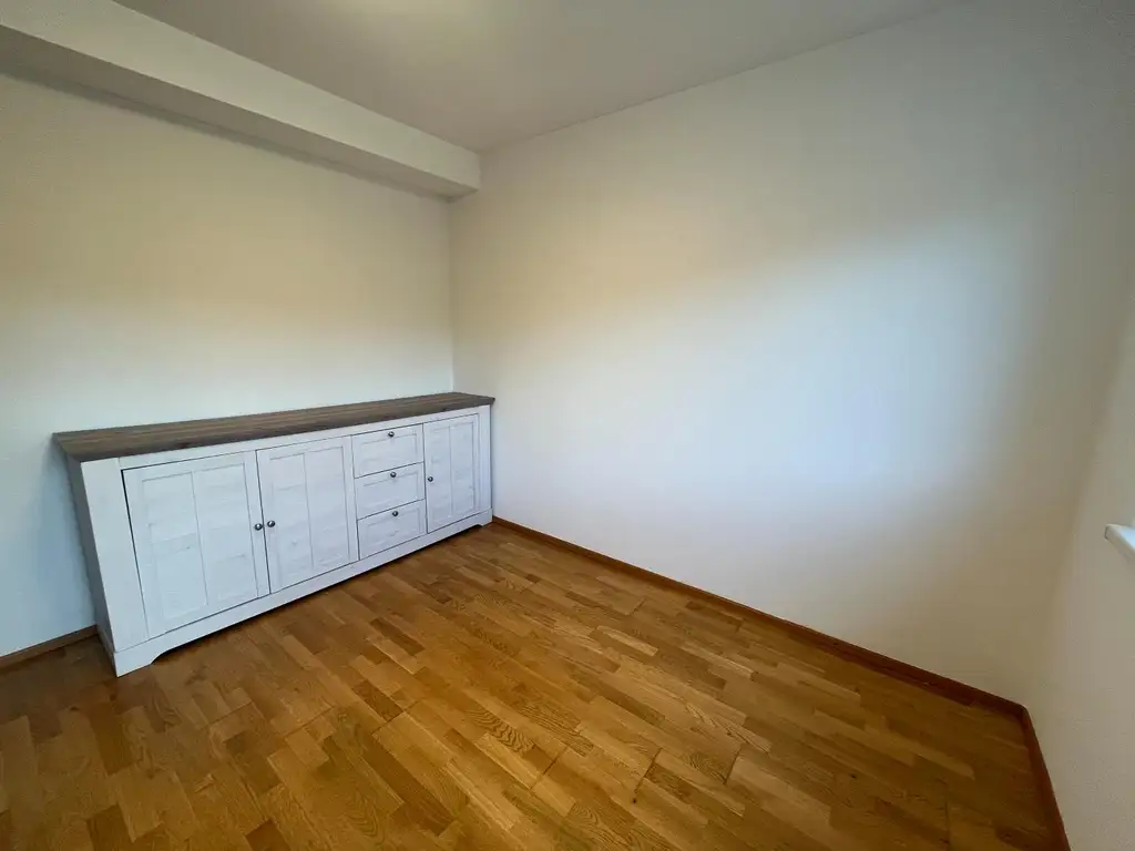 Modernisiertes wunderschönes Reihenhaus mit überdachter Terrasse und Garten