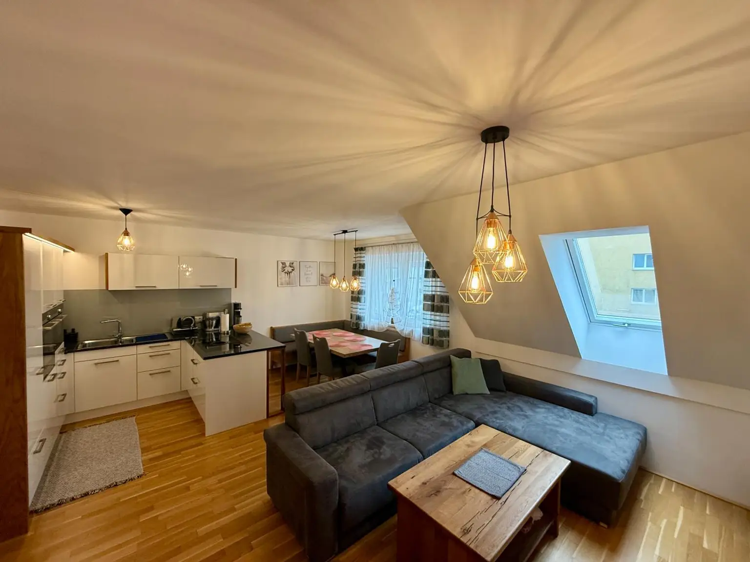 Neubau-Penthouse – Maisonette mit Tiefgaragenplatz