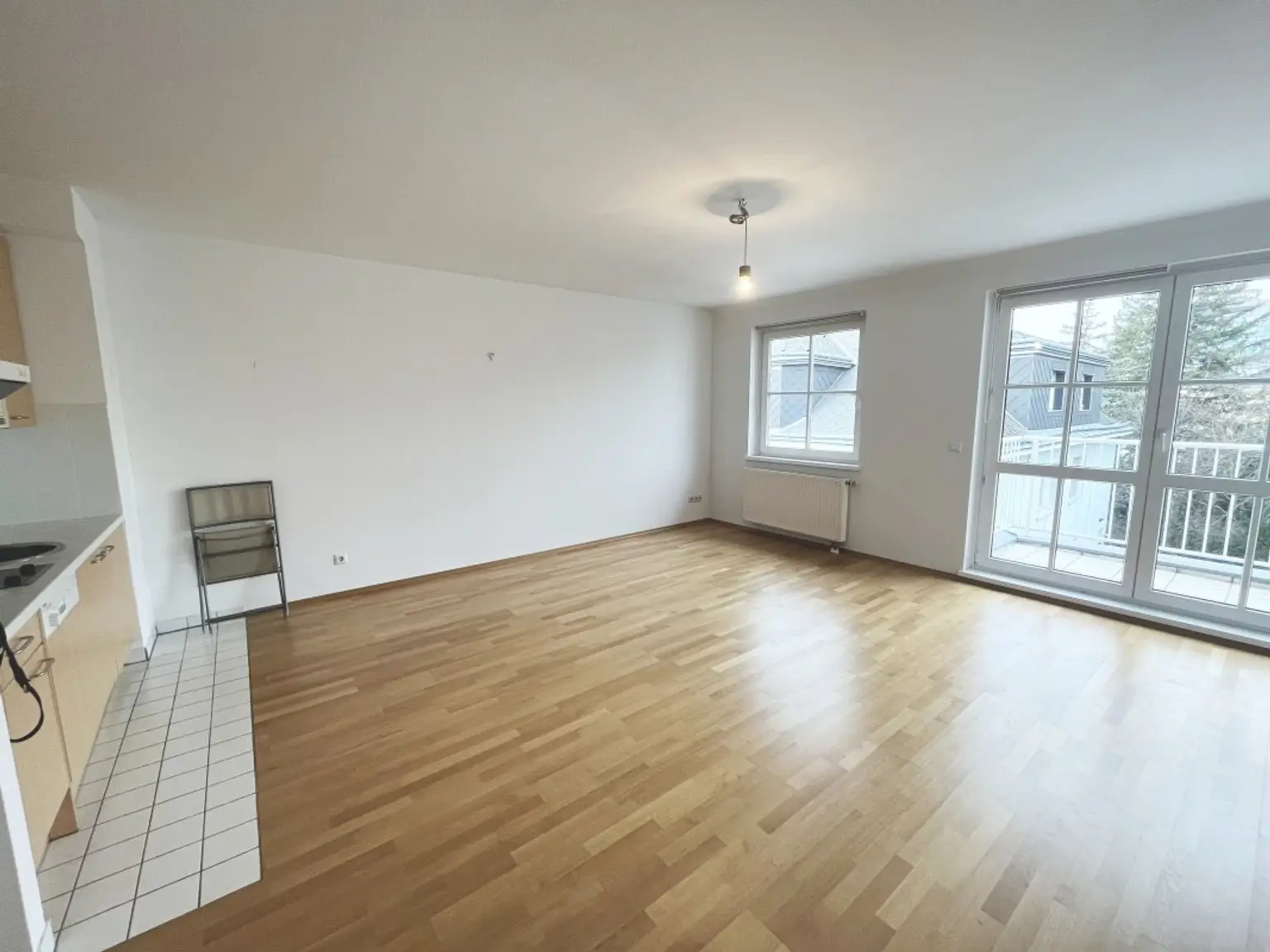 Gemütliche 1-Zimmer-Wohnung mit Terrasse - Nahe U4 Braunschweiggasse