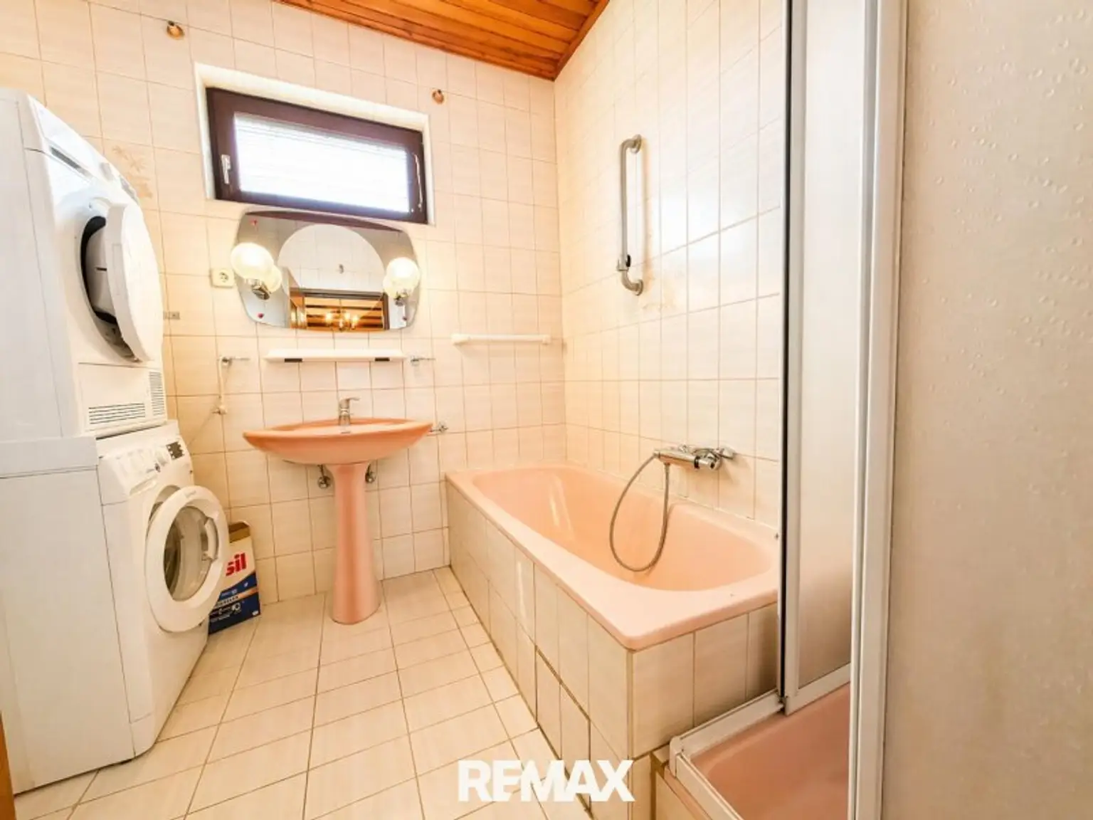 Badezimmer Hauptgebäude