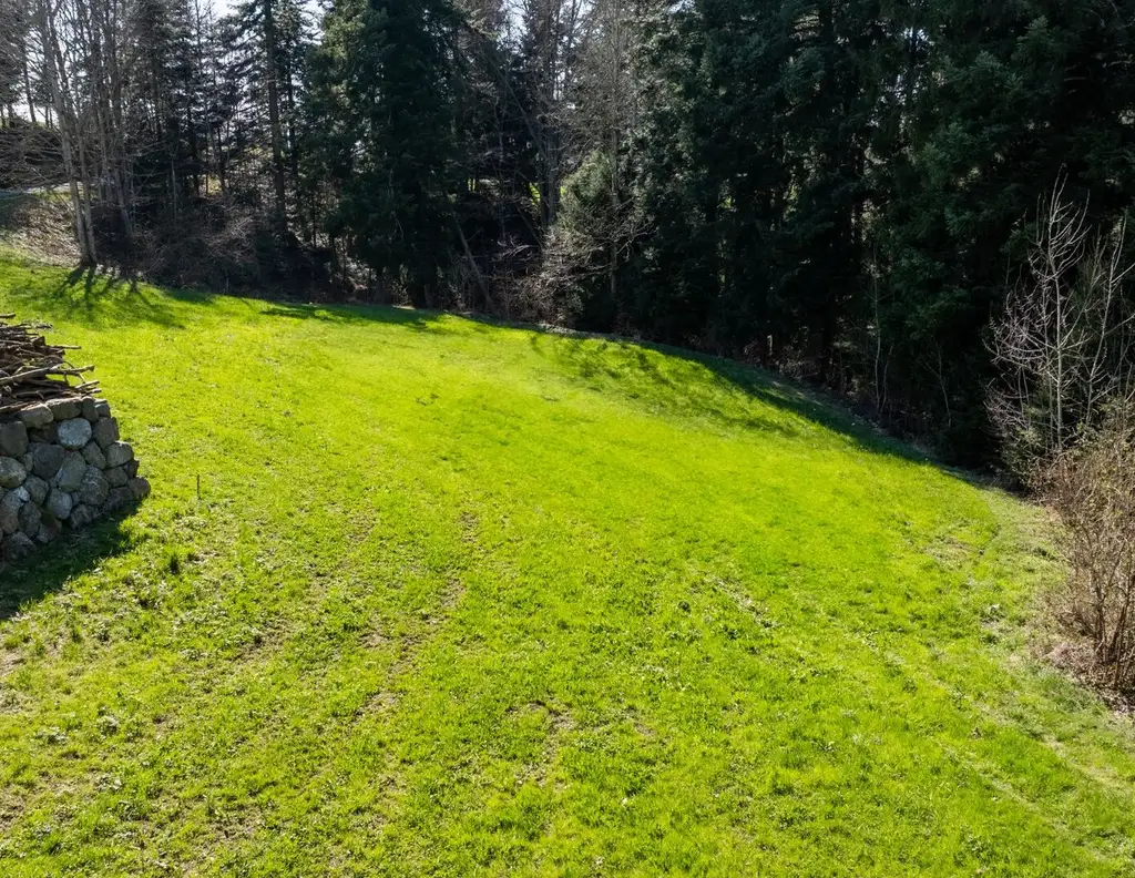 Möggers | Großzügiges Grundstück (1.577 m²) mit Option auf Erweiterung