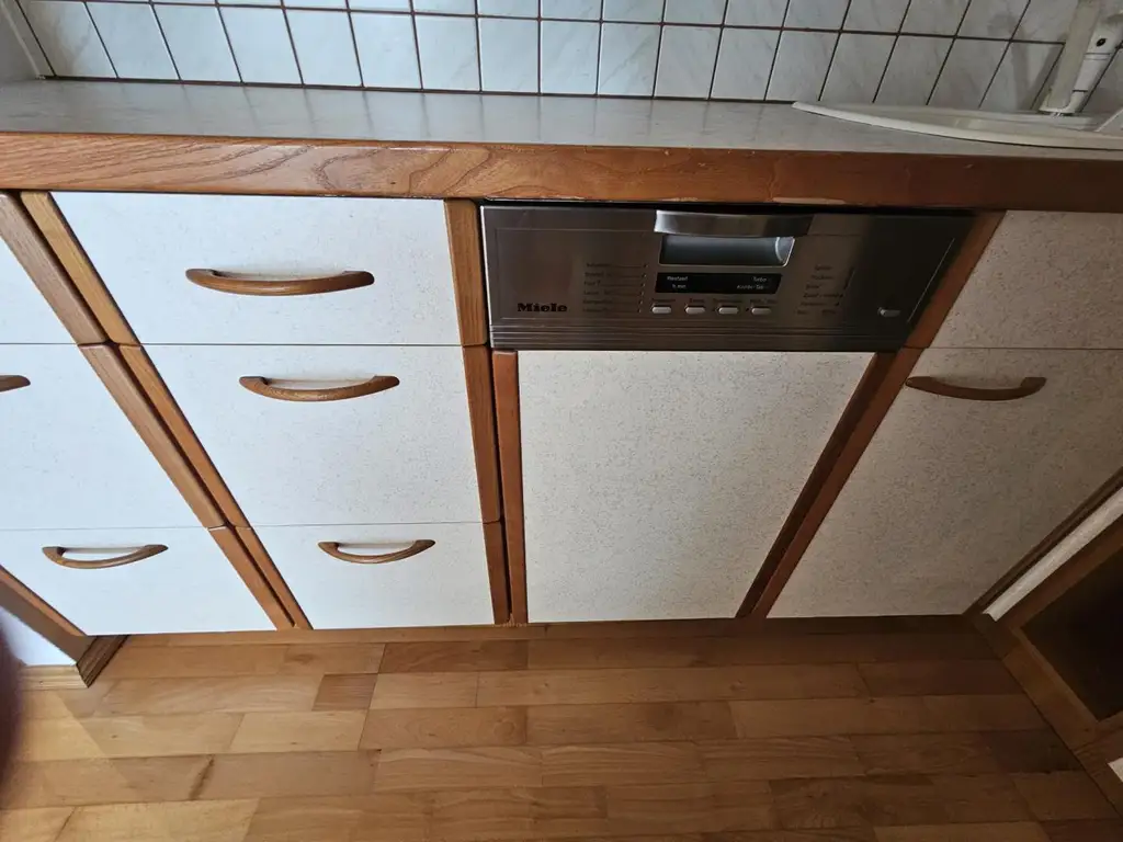 grüne Ruhelage, großer Balkon, sehr angenehme Wohngegend