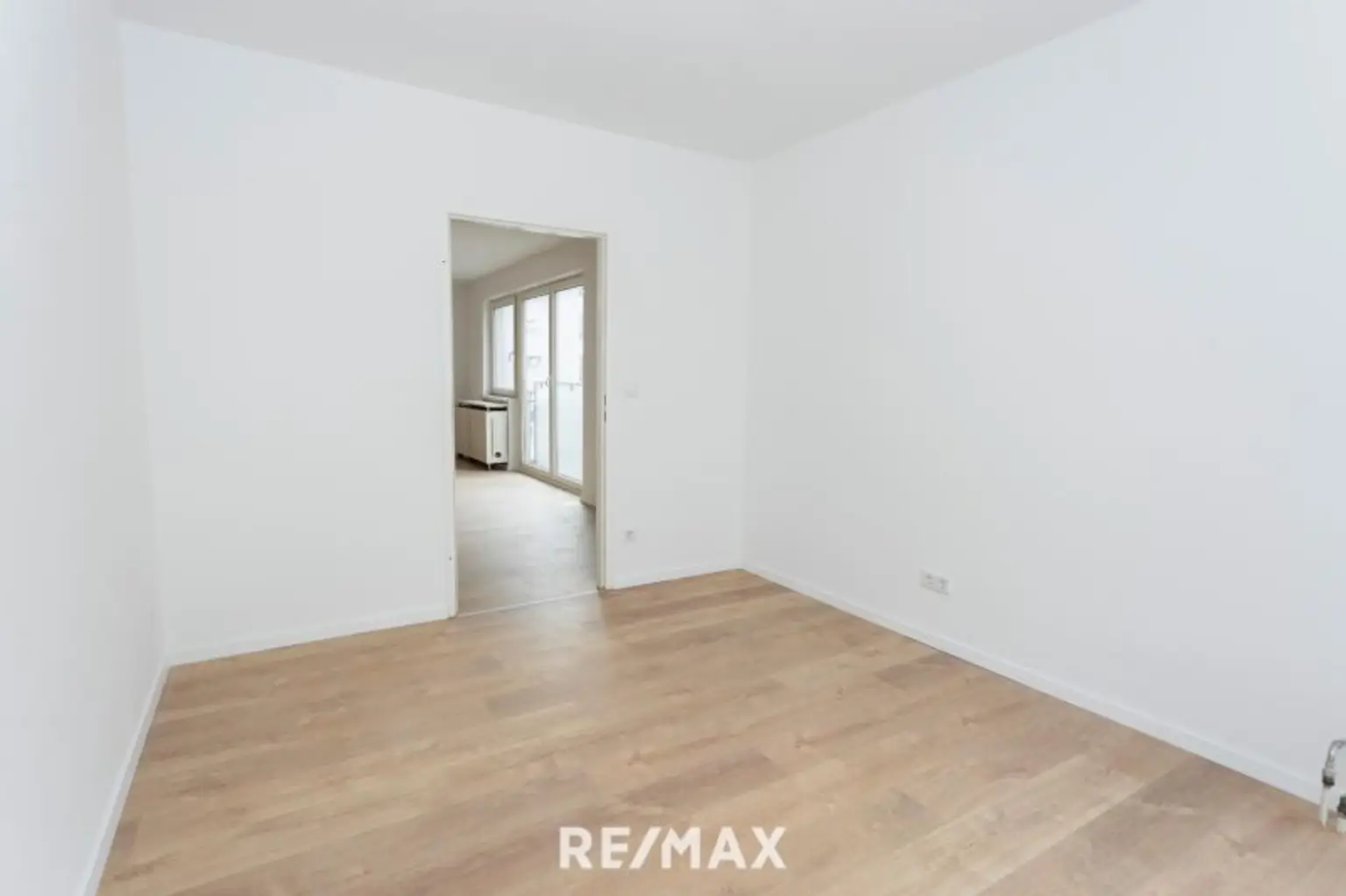 Neu sanierte 4-Zimmer-Eckwohnung im 2. Liftstock