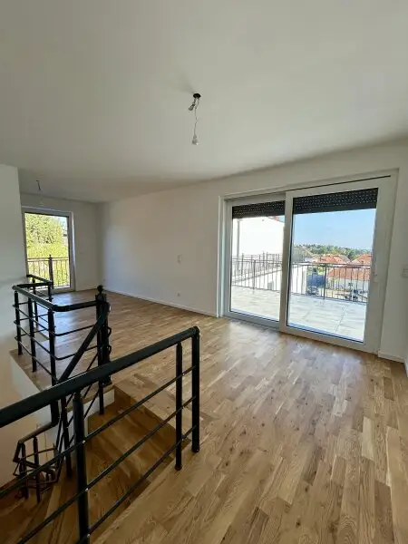 Neues Zuhause in Wilfersdorf bei Tulln : Erstbezug, 144,79m², 2 Stellplätze, Garten