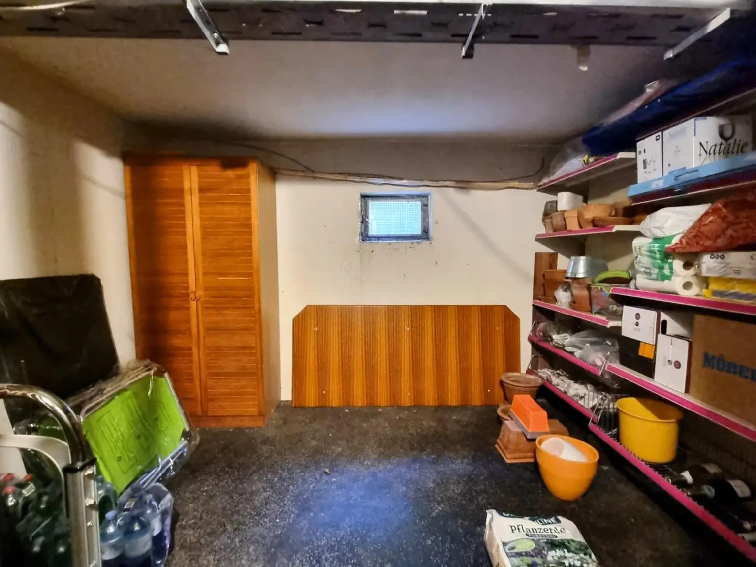 WOHNUNG  MIT  WOHNRECHT